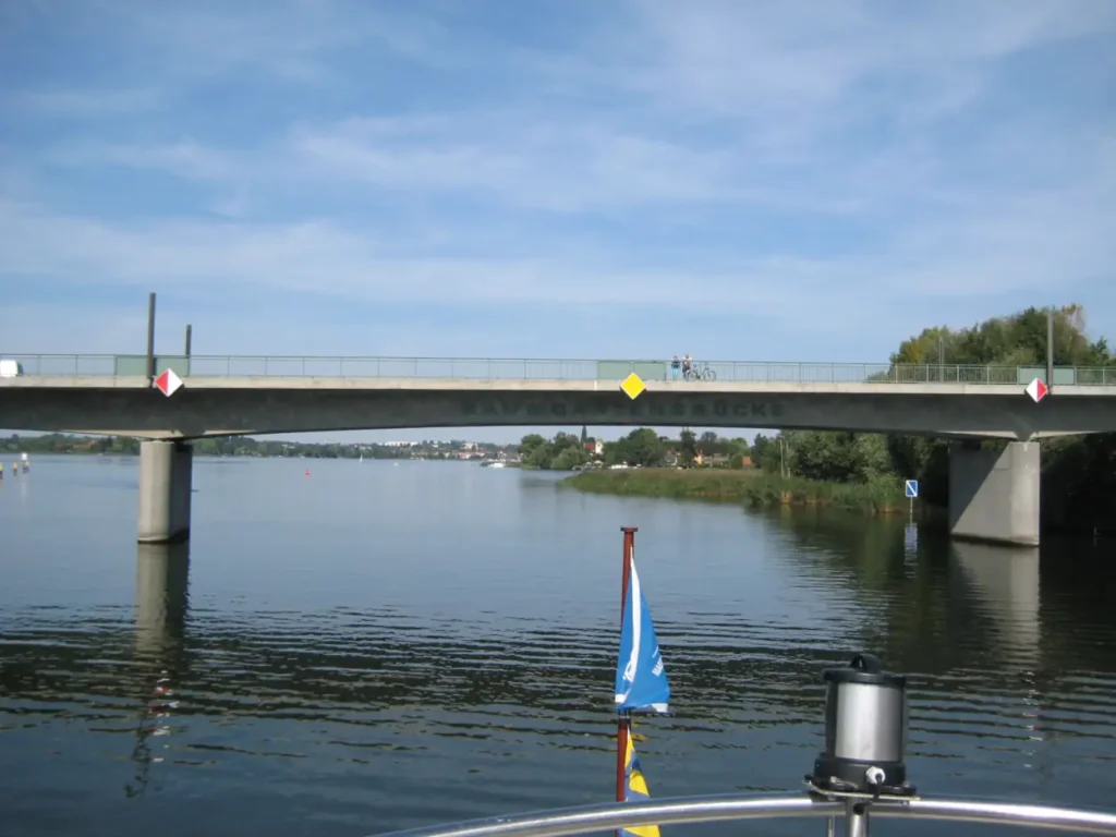 Baumgartenbrücke